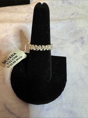 925 Silver Baguette & Round Moissanite Ring - Silver Tone